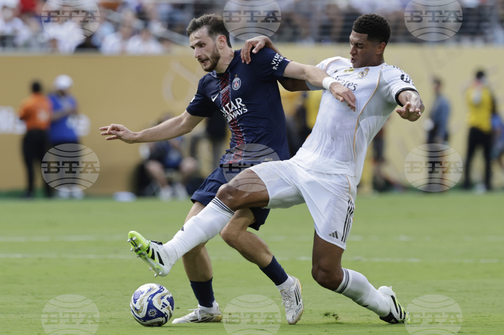 Белингам се завръща към тренировки с Реал Мадрид, може да е готов за игра през следващия месец