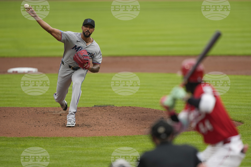 Marlins Reds Baseball