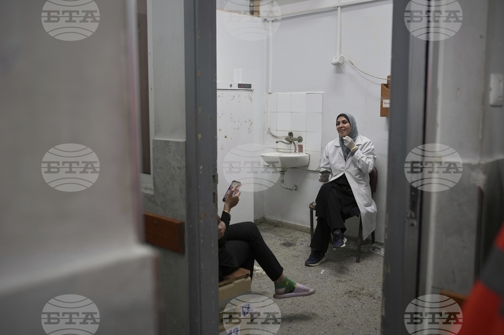 Mideast Wars Gaza Hospital Photo Essay