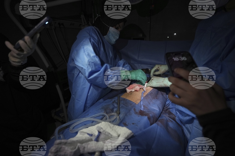 Mideast Wars Gaza Hospital Photo Essay