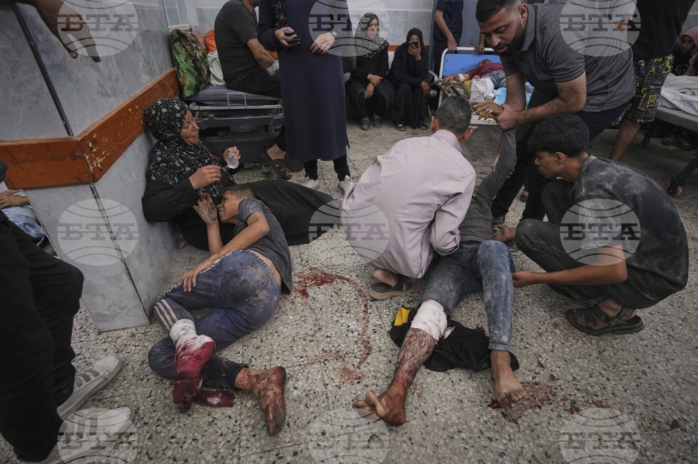 Mideast Wars Gaza Hospital Photo Essay