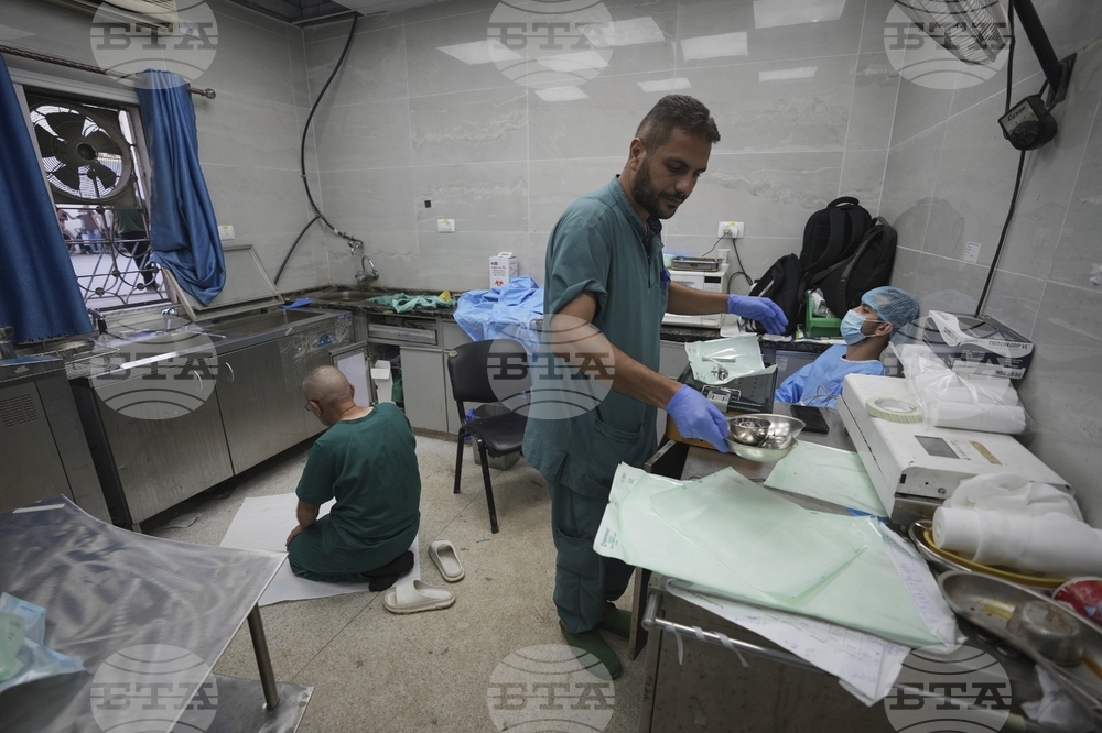 Mideast Wars Gaza Hospital Photo Essay