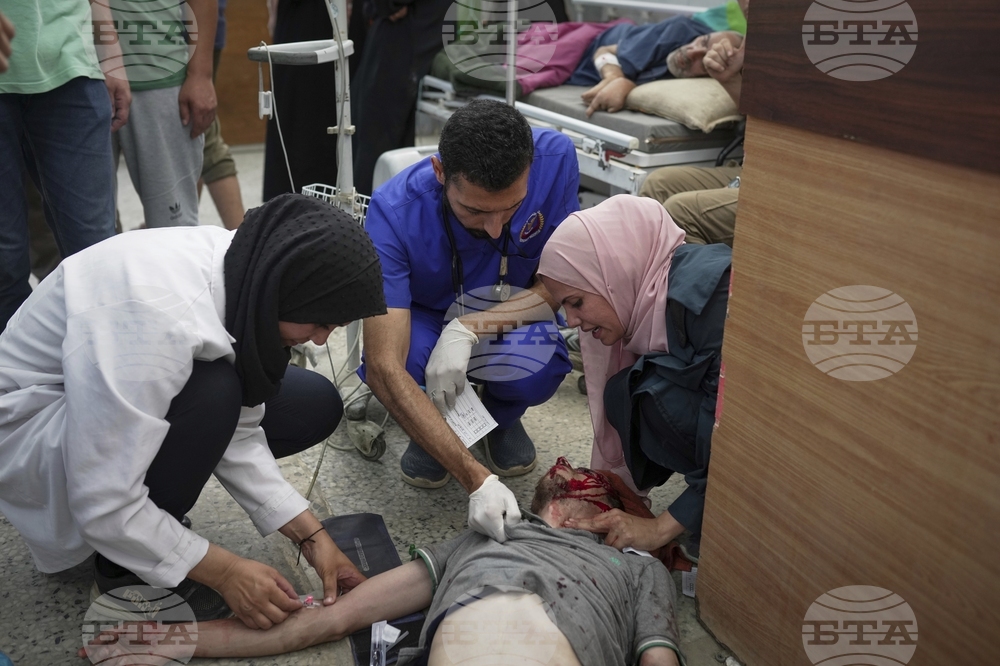 Mideast Wars Gaza Hospital Photo Essay