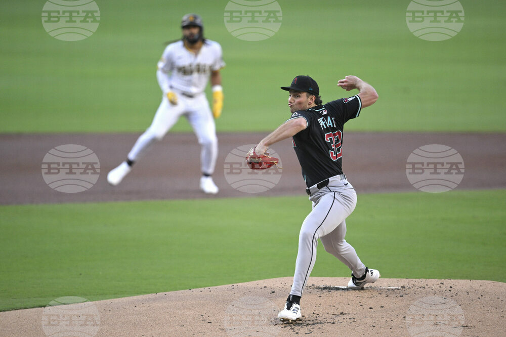 Diamondbacks Padres Baseball