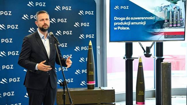 ПАП: Полша увеличи производството на малокалибрени боеприпаси, заяви министърът на отбраната 