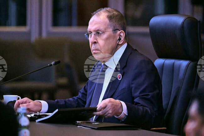 Руският външен министър пристигна на посещение в Северна Корея