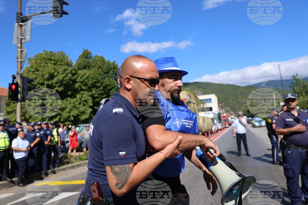 Кресна - горски служители - протест