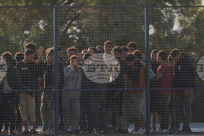 Безредици тази нощ в център за временно настаняване на мигранти на остров Крит 