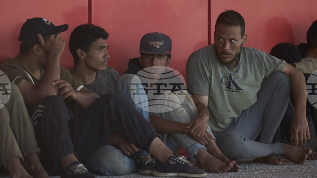 С кампания в социалните мрежи Гърция се опитва да разубеди нелегалните мигранти от бреговете на Либия, пише гръцки вестник