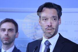 Общински съветници - пресконференция - Борис Бонев