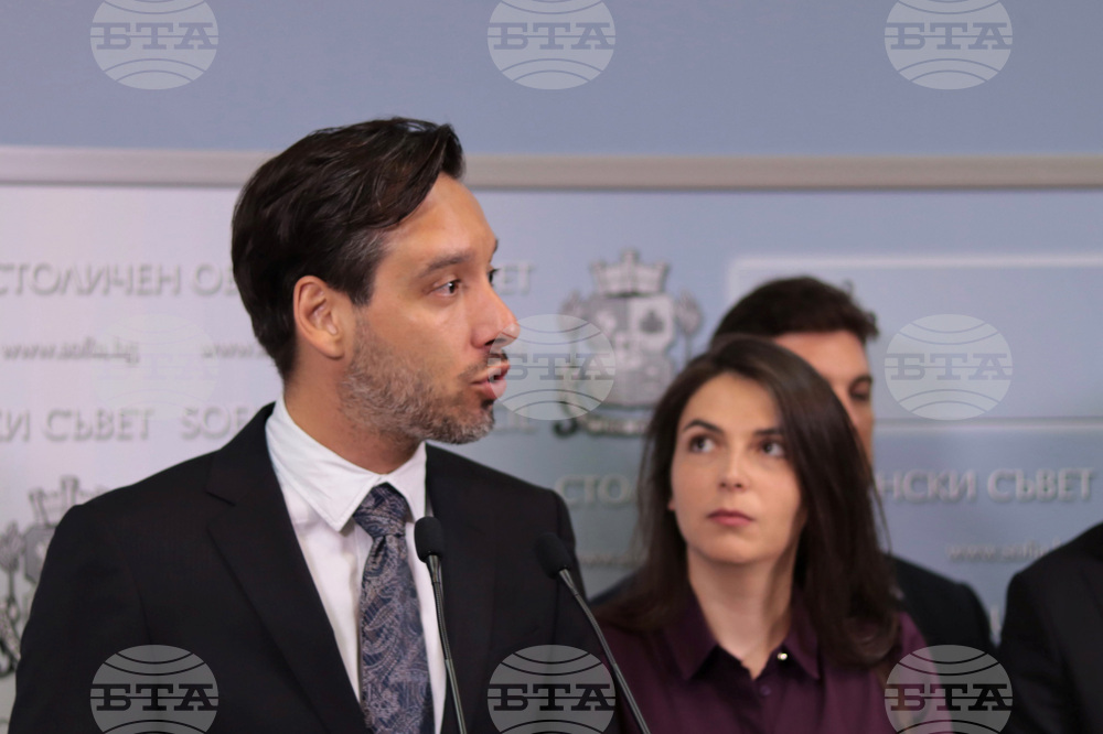 Общински съветници - пресконференция - Борис Бонев