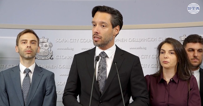 Никой няма да бъде извеждан от общинското жилище, след като изтече петгодишният договор, каза Борис Бонев