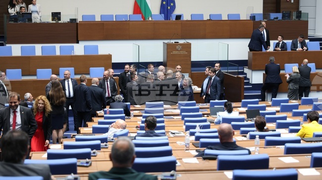 Parliament to Vote on Fourth No-Confidence Motion Against Zhelyazkov Cabinet