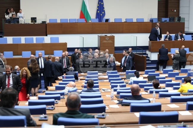 Parliament to Vote on Fourth No-Confidence Motion Against Zhelyazkov Cabinet