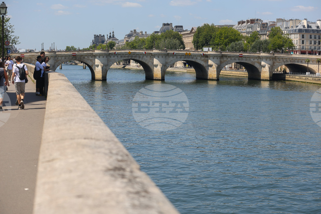 Кметът на Париж Ан Идалго ще открие преименувания „Площад Пон Ньоф – Кристо и Жан-Клод“ на 3 октомври