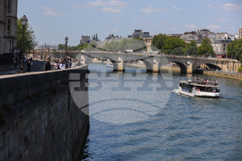 Франция  - Париж - „Пон Ньоф”