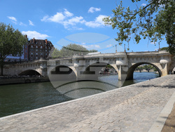 Франция  - Париж - „Пон Ньоф”