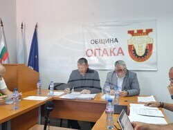 Опака - Общински съвет - заседание