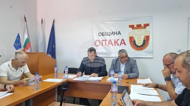 Общинският съвет в Опака прие решения за бюджета, социалните услуги и инфраструктурата
