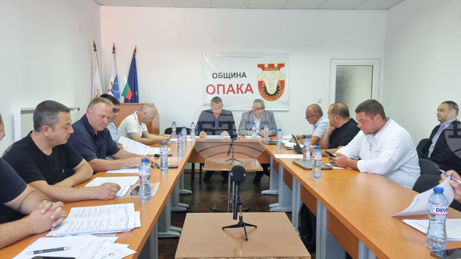 Община Опака ще дофинансира седем паралелки с под десет ученици през предстоящата учебна година, решиха общинските съветници