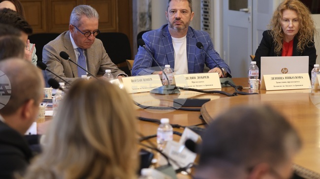 Временно ограничаване на износа на нефтопродукти с цел предотвратяване на спекула с цените прие бюджетната комисия на извънредно заседание