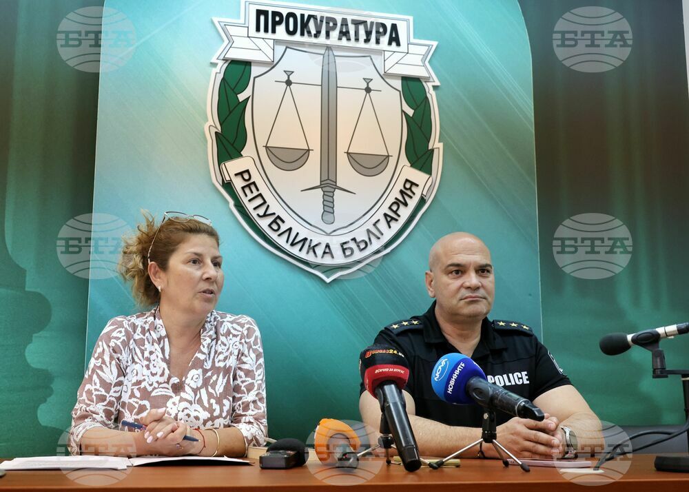 Певицата Дебора Иванова е задържана за срок до 72 часа, съобщиха от бургаската прокуратура