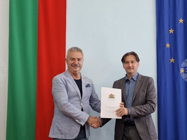 Община Монтана получи собствеността на терена на старите казарми, върху който ще бъде построен спортен комплекс