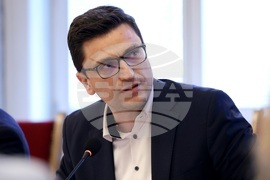 Парламент - Комисия по бюджет и финанси - заседание