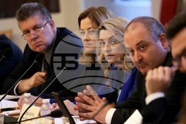 Парламент - Комисия по бюджет и финанси - заседание
