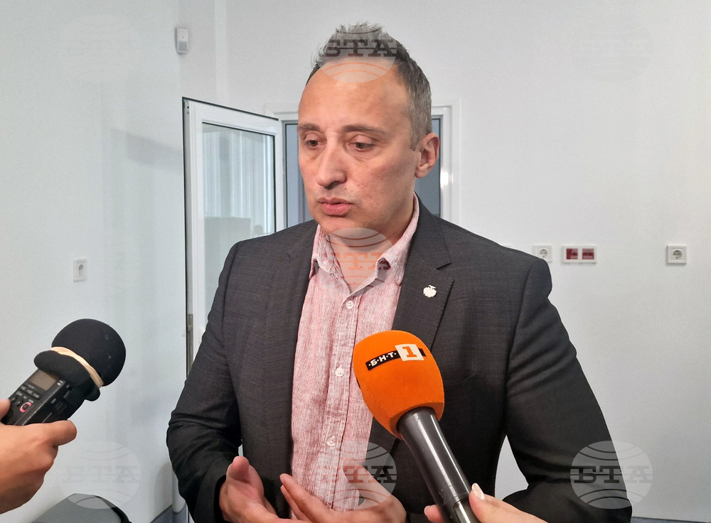 В Центъра по растителна системна биология в Пловдив разработваме продукт със специфичен вид мед, който удължава живота, каза проф. Милен Георгиев