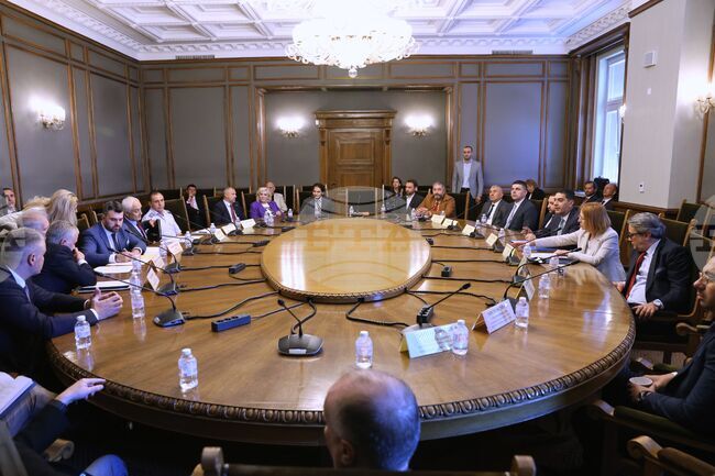 Външната комисия одобри законопроект за ратифициране на споразумение относно предоставяне на информация за криптоактиви и финансови сметки 