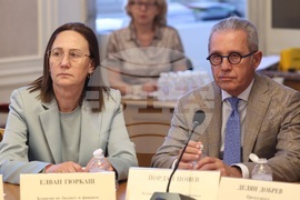 Парламент - Комисия по бюджет и финанси - заседание