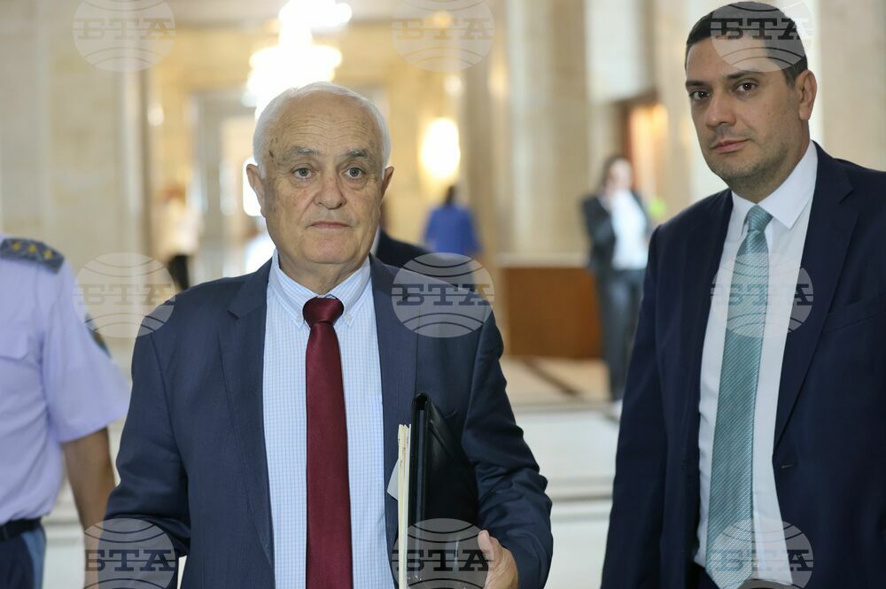 Defence Minister: National Plan for Increasing Defence Budget Will Be Drawn Up