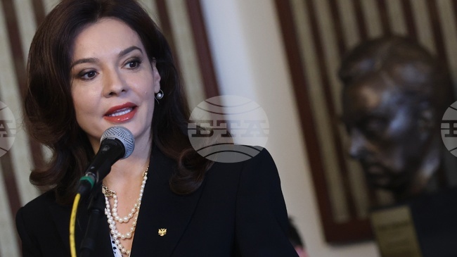 Албанският външен министър Спиропали се срещна с хърватския президент Миланович в Загреб