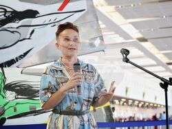 Бургас - летище - скулптура - откриване