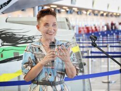 Бургас - летище - скулптура - откриване