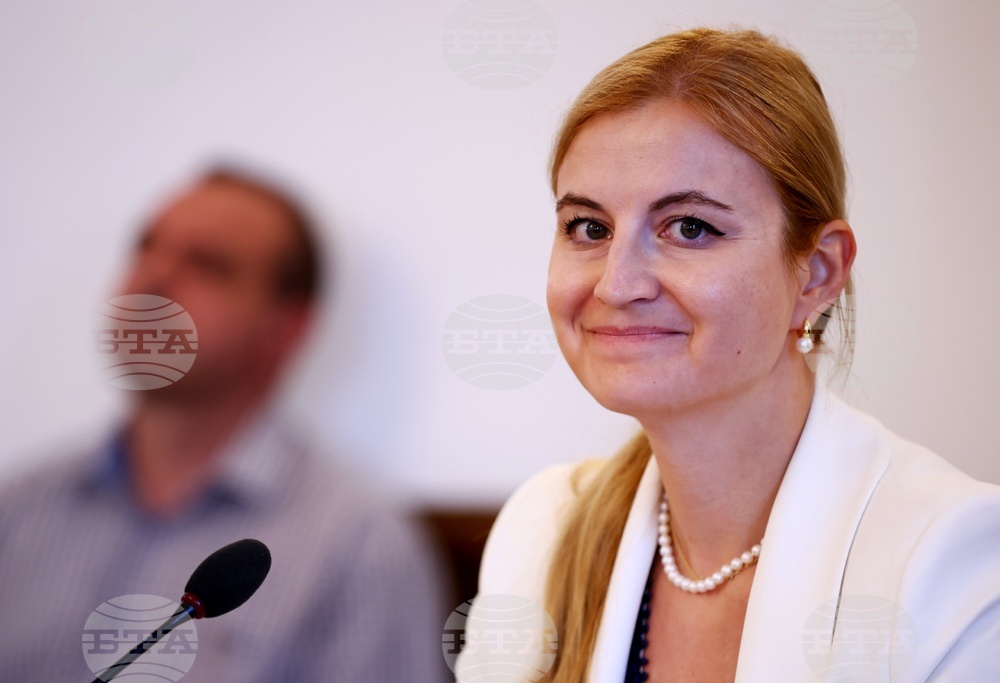 СЕМ прави фокусирани наблюдения по конкретни теми, а не по участия на една или друга партия, каза председателят на медийния регулатор