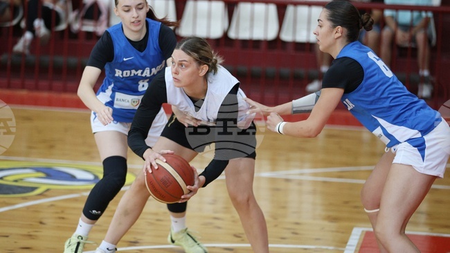 Националката Борислава Христова и Атинайкос спечелиха първия мач срещу Вилньов д'Аск от полуфиналите на Еврокъп