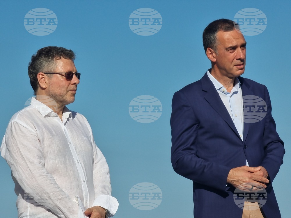 Бургас - изложба „Една непозната колекция. Творби от резиденцията на Вълко Червенков“ - откриване