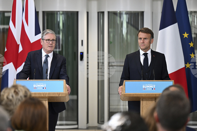 Стармър и Макрон оповестиха миграционна сделка и планове за Украйна