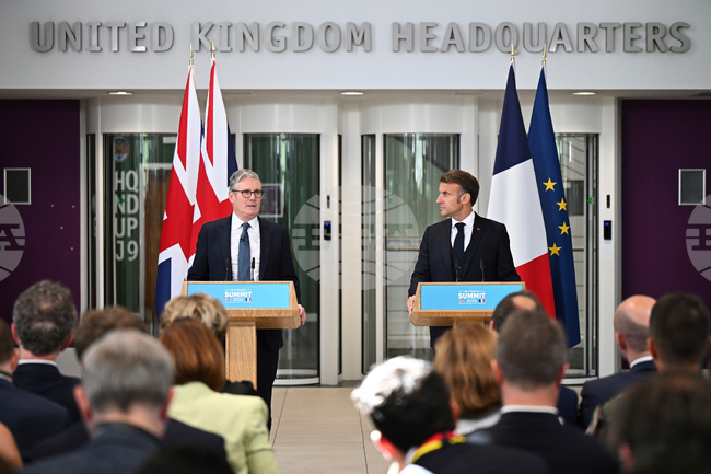 Стармър и Макрон се ангажираха с постигането на справедлив и траен мир в Украйна