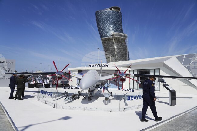 Турският производител на дронове „Байкар“ подписа партньорско споразумение с италианския отбранителен гигант „Леонардо“