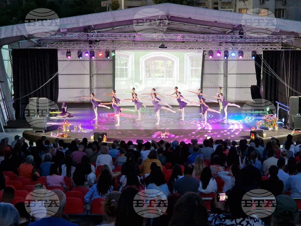 С балетен спектакъл започна младежката програма „Сцена на вековете – поглед към бъдещето“ във Велико Търново