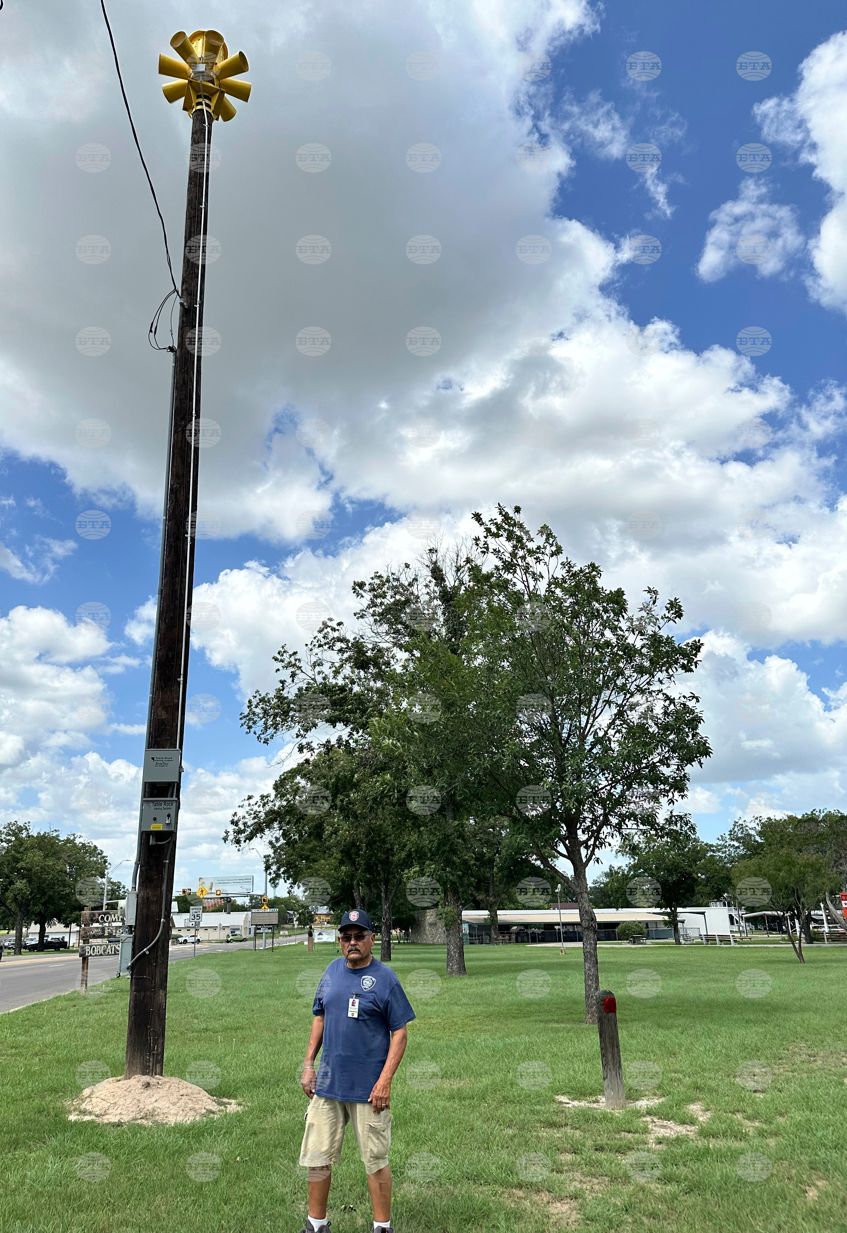 Texas Floods Comfort Siren