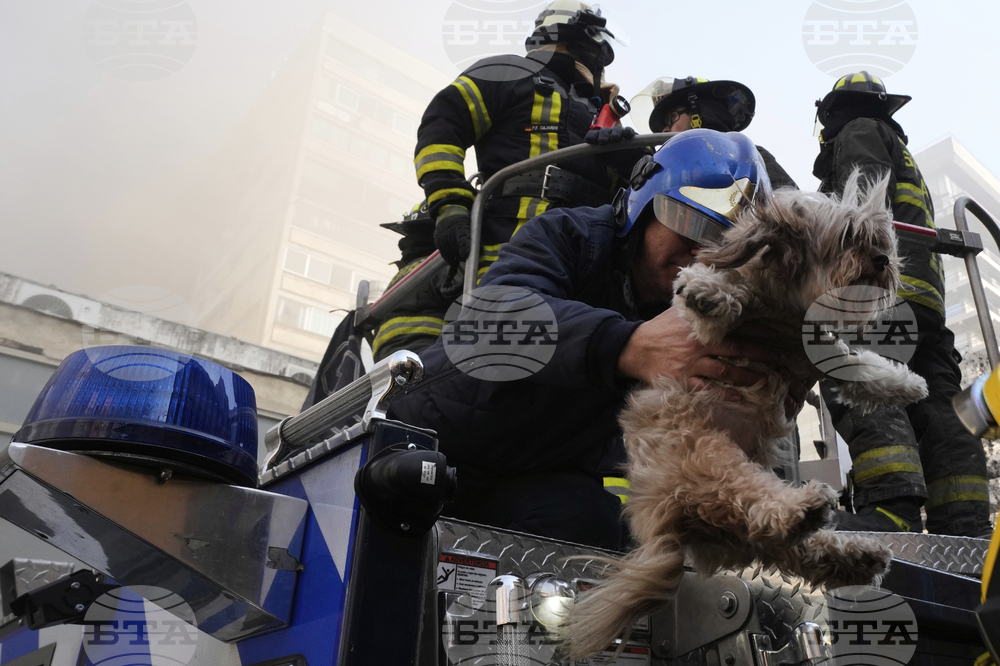 APTOPIX Chile Building Fire
