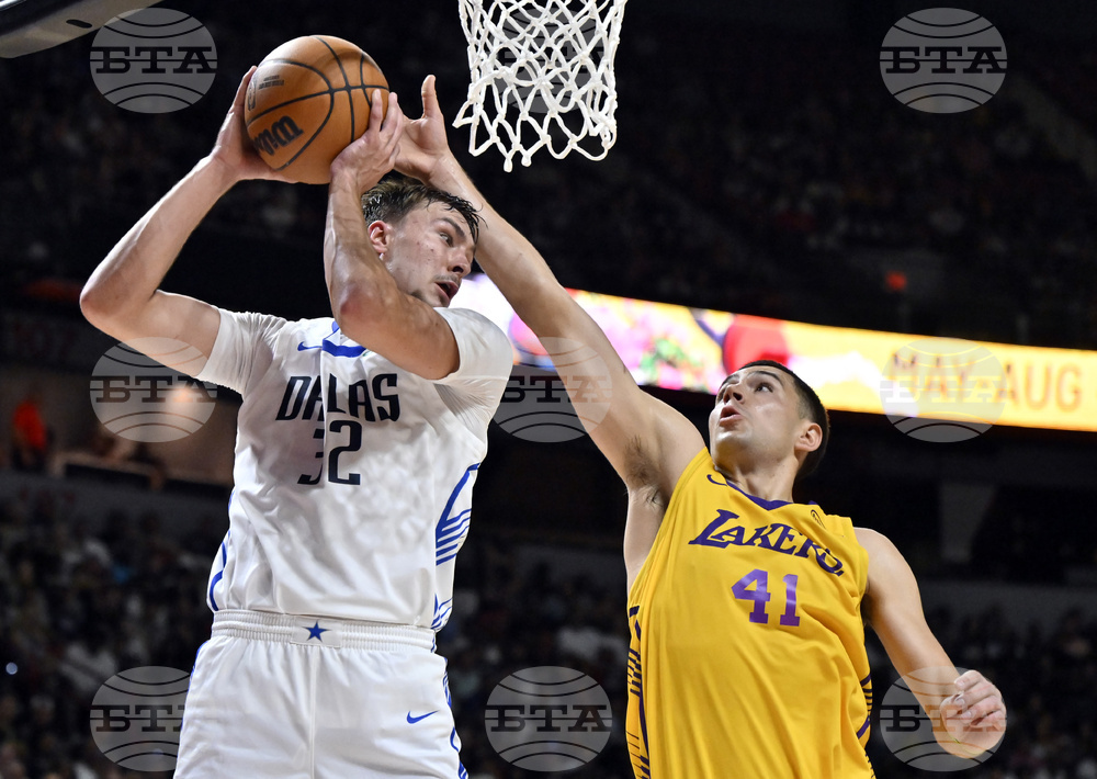 Lakers Mavericks Basketball
