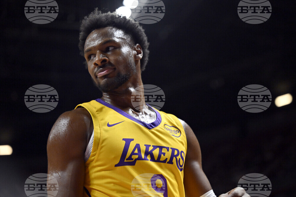 Lakers Mavericks Basketball