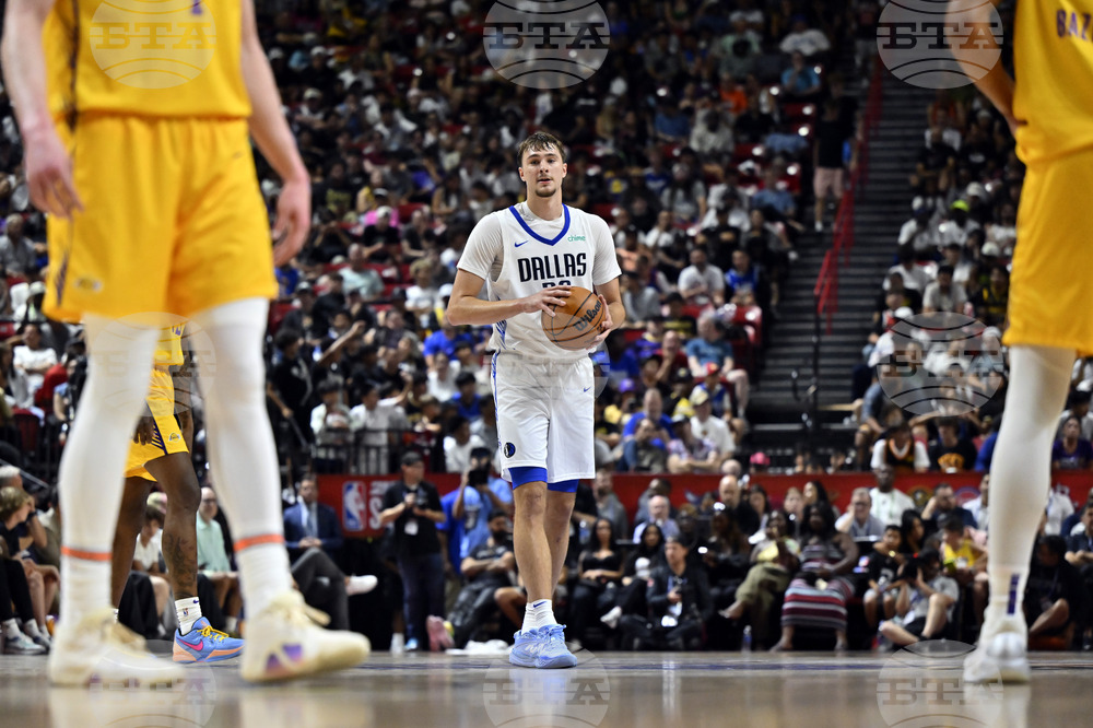 Lakers Mavericks Basketball