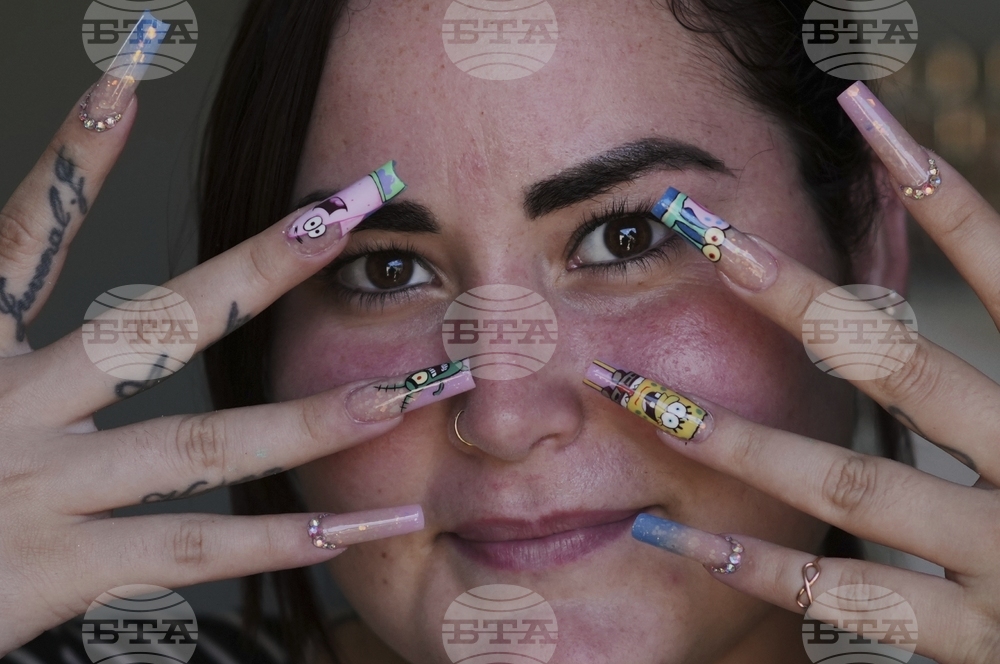 Cuba Extravagant Nails