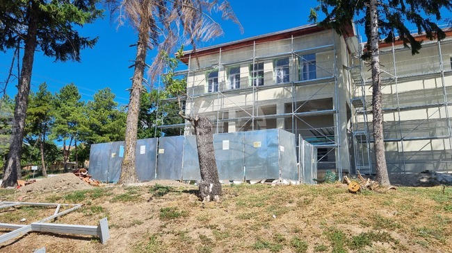 Напредва обновяването на читалищната сграда в поповското село Гагово